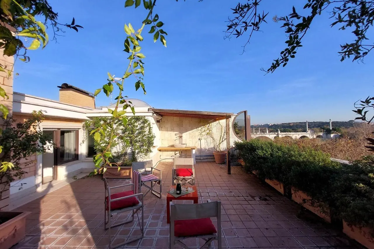 公寓 罗马Beautiful Loft In Ponte Milvio With Terrace公寓